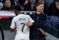 Vini Jr. e Militão não se despedem de Xabi Alonso após saída do Real Madrid