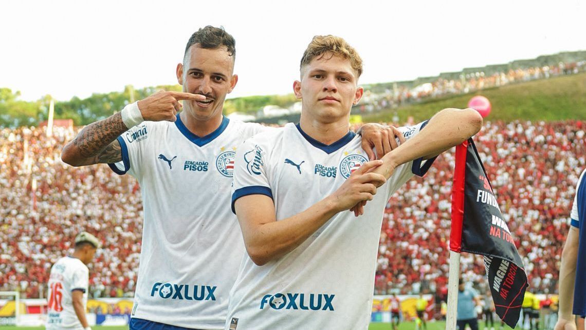 Dell marcou o gol do triunfo do Bahia contra o Vitória no estadual