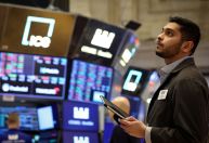 Wall Street sobe com alívio tarifário sobre Groenlândia e dados no radar