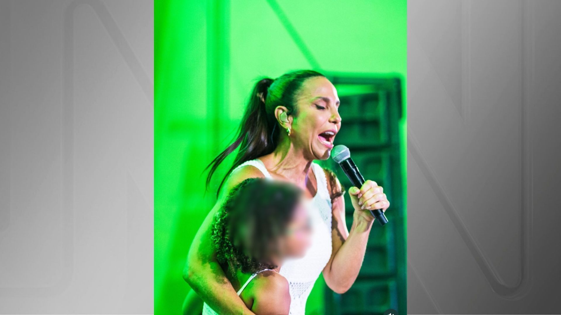 Imagem de destaque do post: MPBA apura denúncia contra Ivete Sangalo após criança subir ao palco