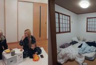 Yudi Tamashiro mostra nova casa no Japão e celebra recomeço em família