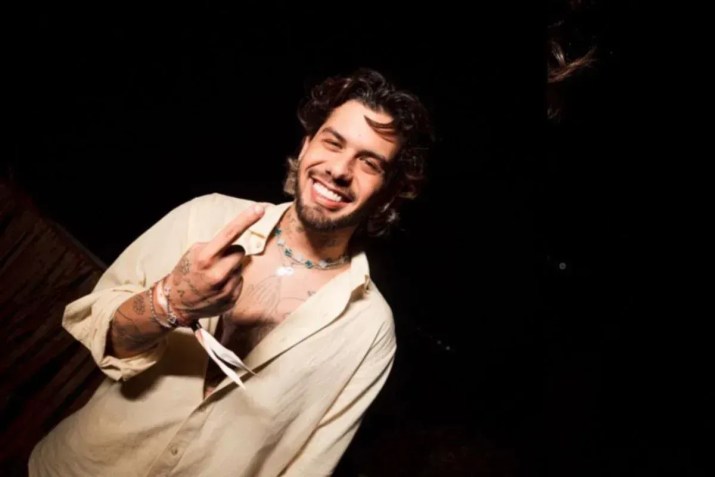 Zé Felipe na virada de ano de 2025 para 2026 em Pipa • Reprodução