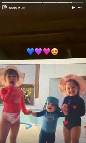 Zé Felipe posta foto dos três filhos na casa de Vini Jr. • Instagram/Zé Felipe