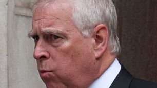 Trump lamenta prisão do ex-príncipe Andrew no Reino Unido: "Muito triste"