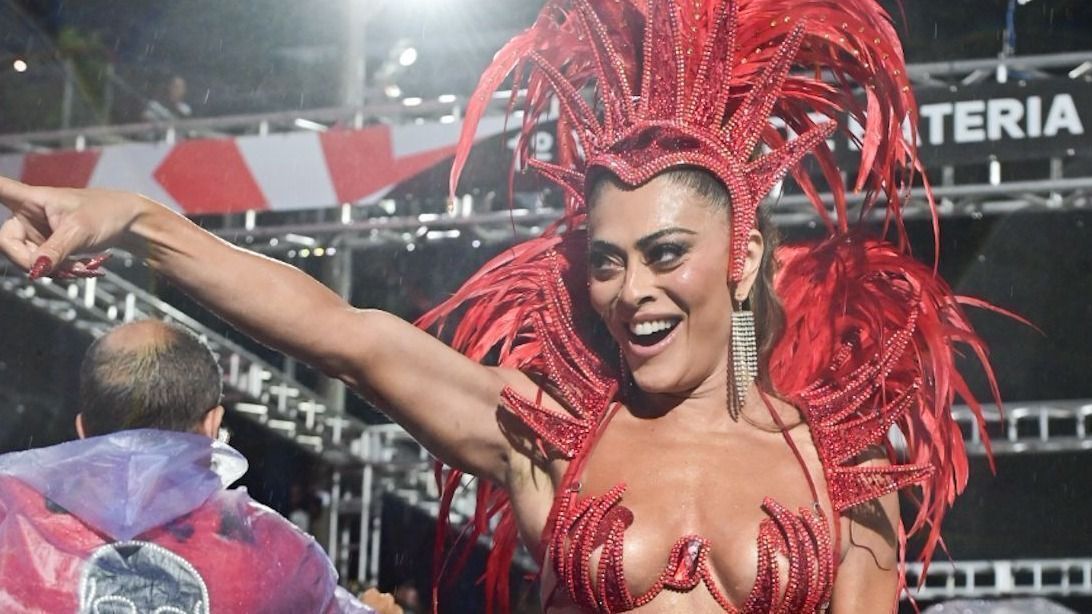 1-Juliana-Paes-33