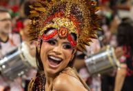 Prestes a estrear no Anhembi, Lexa recebe declaração do marido: "Gata"