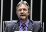 Líder do PT diz que apresentará proposta para financiar segurança pública