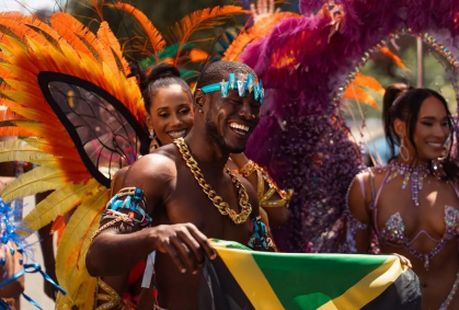 Carnaval: conheça 13 destinos com festas semelhantes