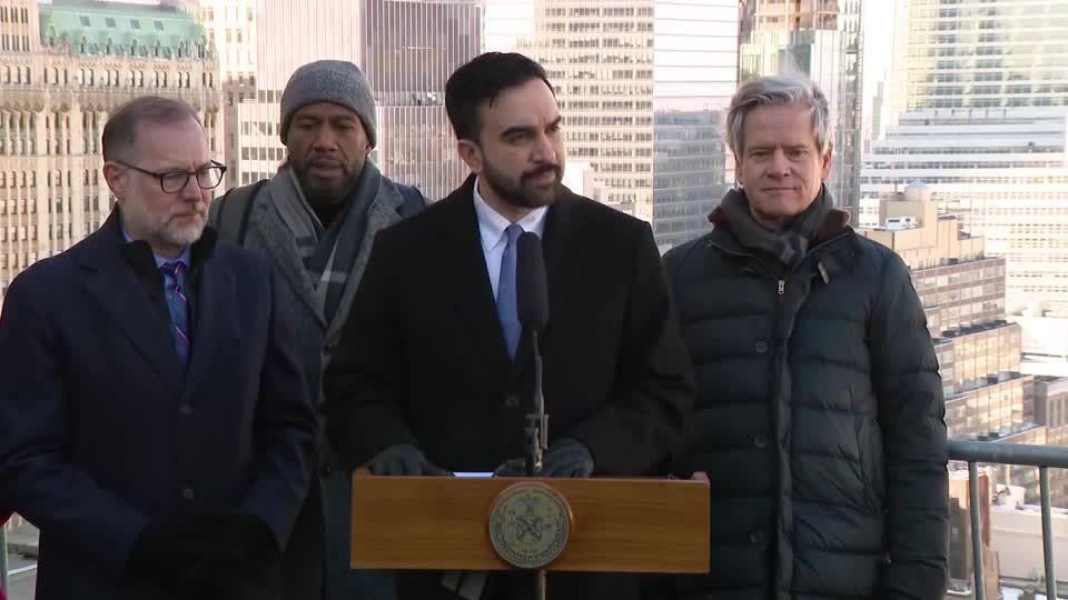 O prefeito de Nova York, Zohran Mamdani, durante coletiva de imprensa
