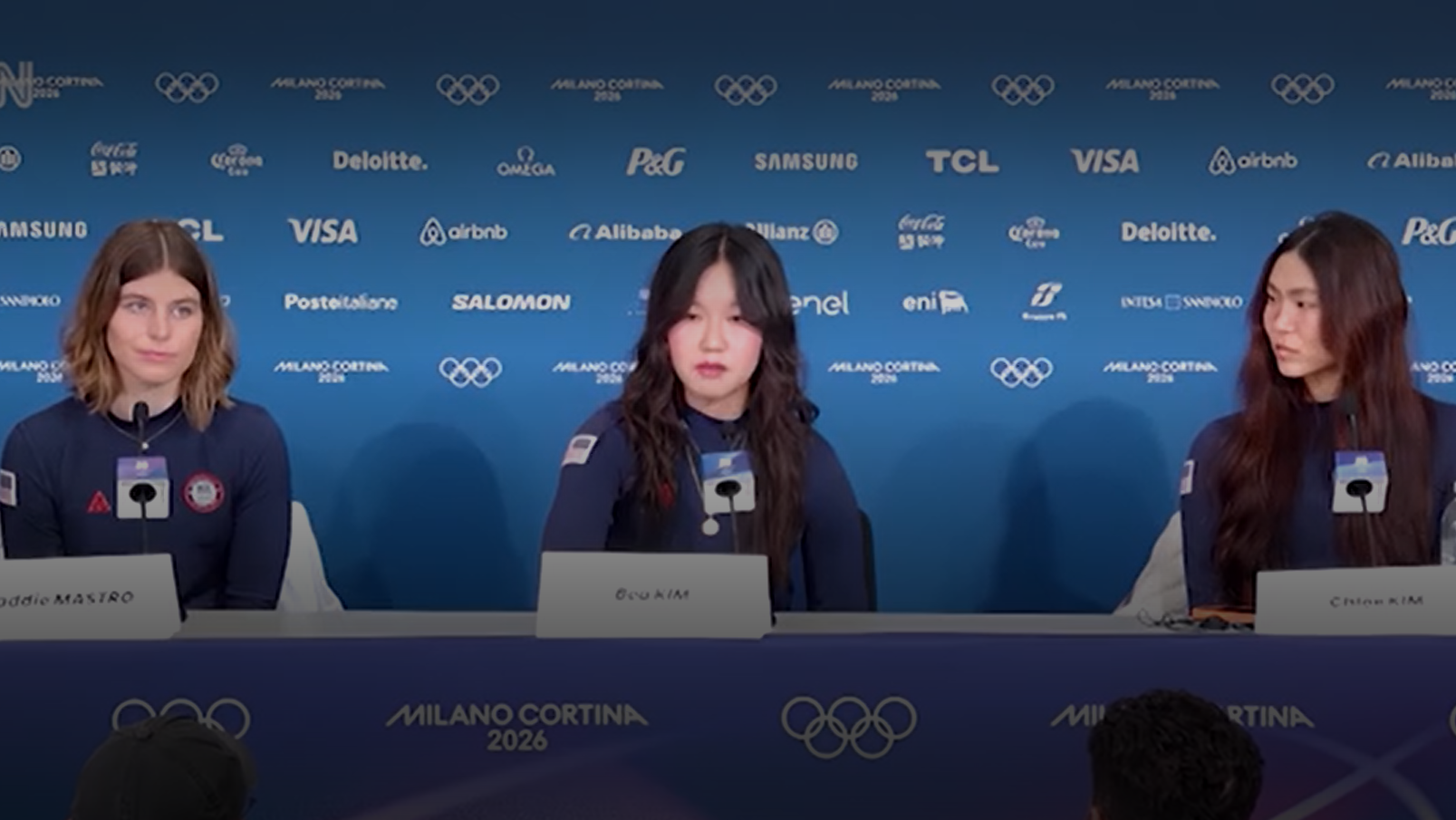 Atletas de snowboard da equipe dos EUA reagem à fala de Trump sobre esquiador.