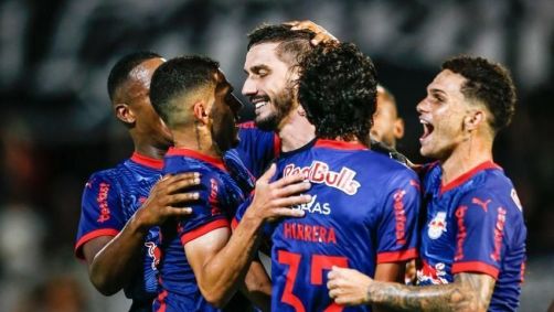 Cleiton cobrou um pênalti e marcou o gol para o Bragantino