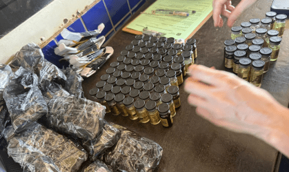 Receita apreende 500 frascos de anabolizantes em Foz do Iguaçu (PR)