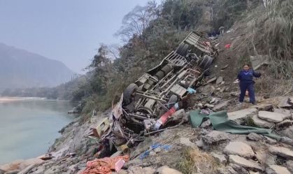 Acidente de ônibus no oeste do Nepal