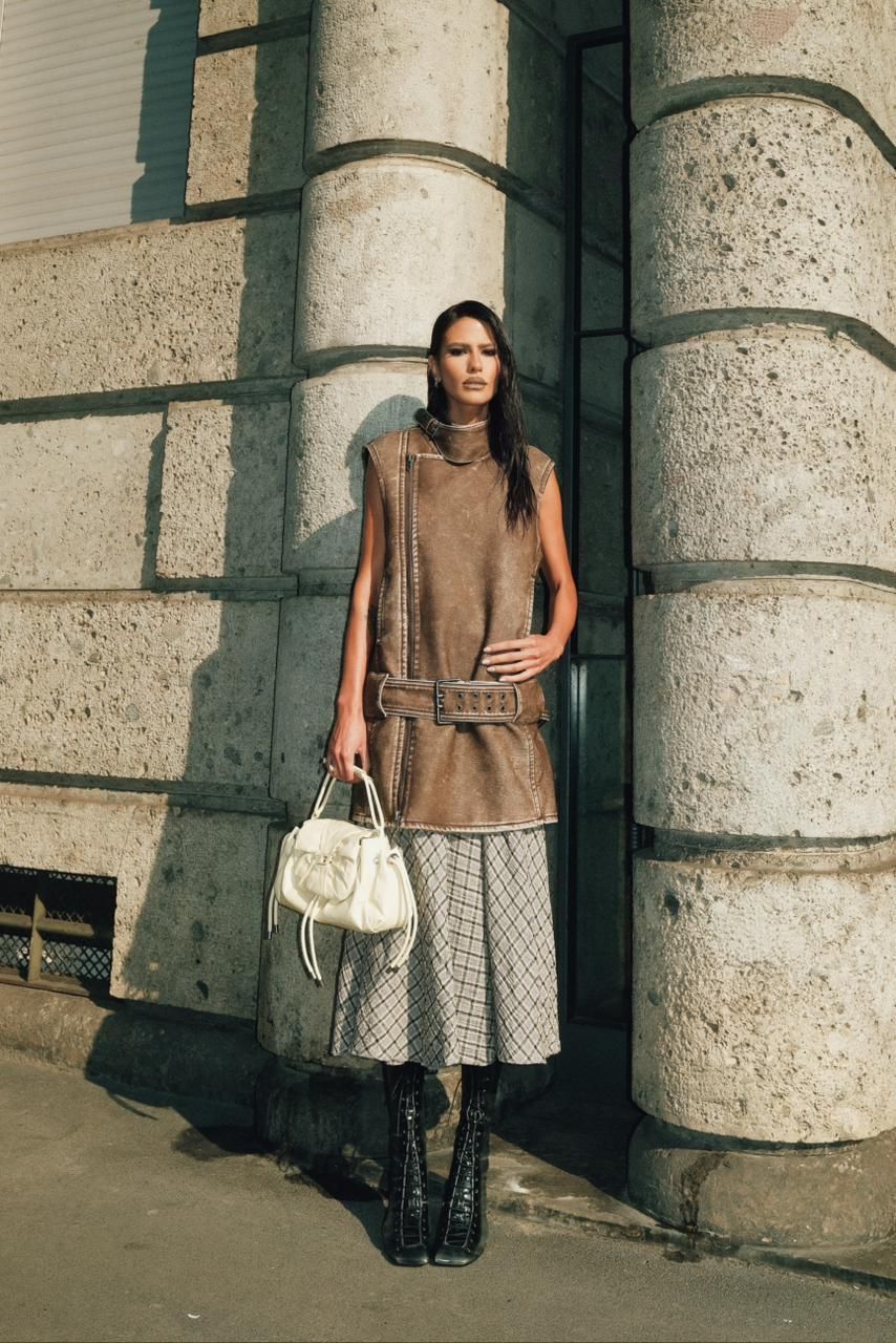 Anttónia acompanha Semana de Moda de Milão • Higor Blanco