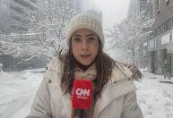 Correspondente da CNN mostra pior nevasca em NY em cinco anos