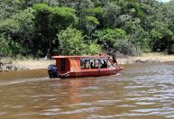 Itens pessoais de desaparecido são encontrados a 70 km de naufrágio no AM