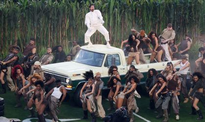 Bad Bunny é cidadão norte-americano, apesar de ser de Porto Rico; entenda