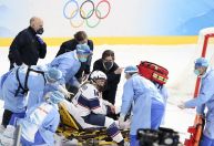 Seleção dos EUA vira a página e mira ouro após trauma olímpico no hóquei