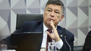 Viana diz que decisão do STF sobre Vorcaro "atrapalha e atrasa" CPMI do INSS