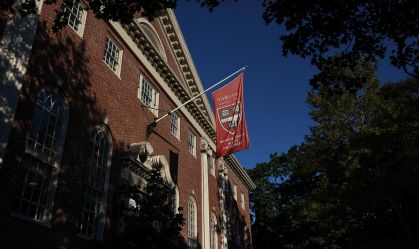 Trump quer U$1 bilhão de Harvard para encerrar investigações federais