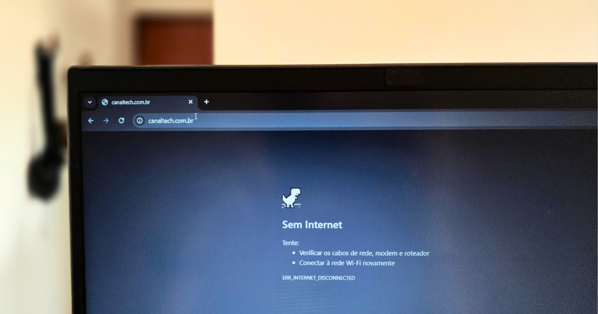 Por que a internet cai com frequência no Brasil? Especialista explica
