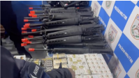PM apreende réplicas de fuzil e canetas emagrecedoras falsas no Rio