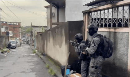 PM realiza operação contra facções na zona norte do Rio de Janeiro