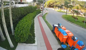 Defesa de adolescente contesta crime com vídeo do cão Orelha andando; veja