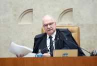 Fachin demonstra indignação com possibilidade de gravação de reunião