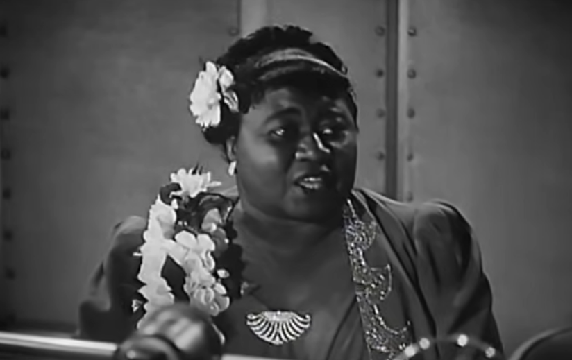 Hattie McDaniel quebrou tabu em 1940 ao ser premiada por "E O Vento Levou", a primeira afrodescendente a conquistar o feito