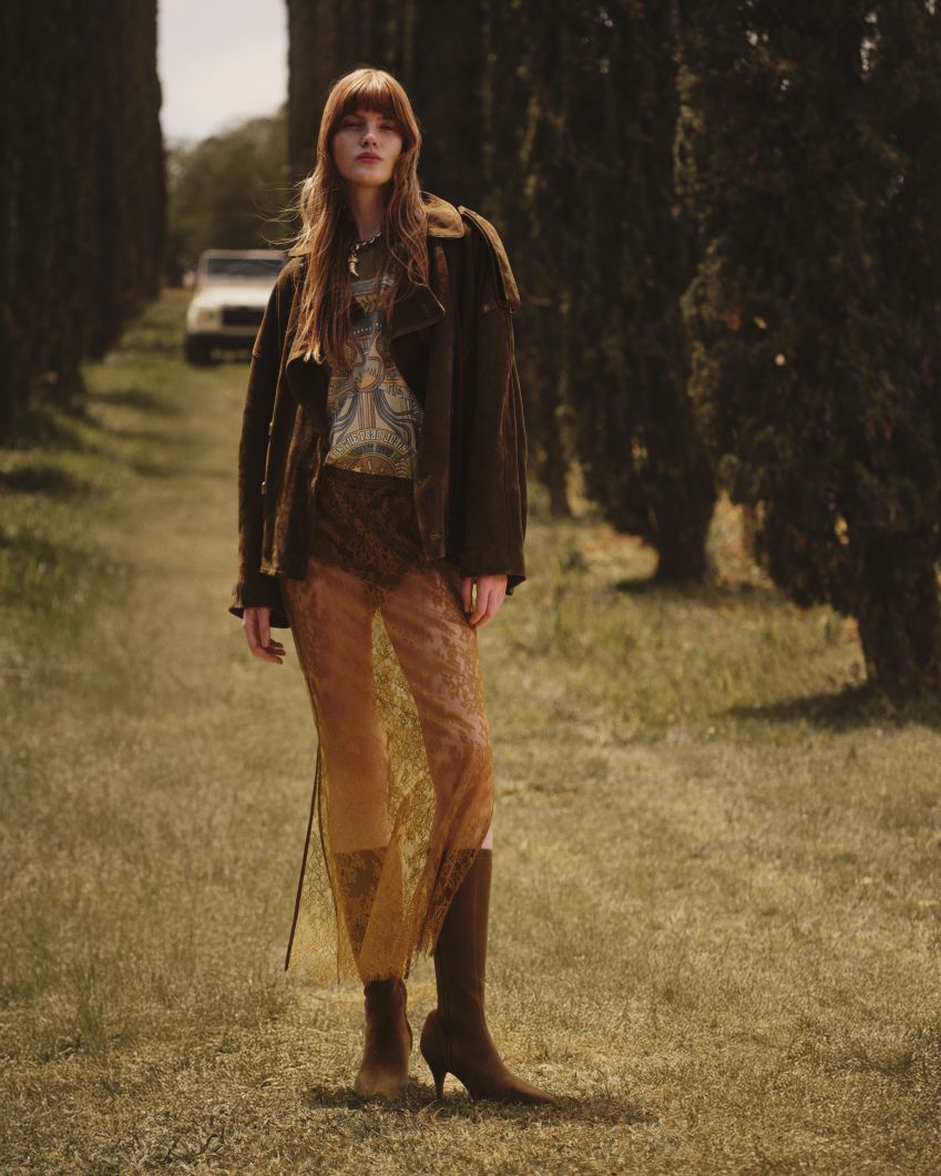 Carol Trentini estrela campanha de inverno da Animale • Divulgação/Animale