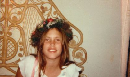 DNA de cigarro ajuda a resolver assassinato de adolescente após 44 anos