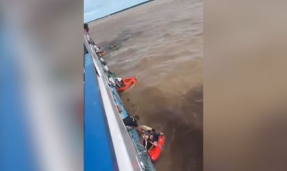 AM: corpo é encontrado durante buscas por desaparecidos em naufrágio