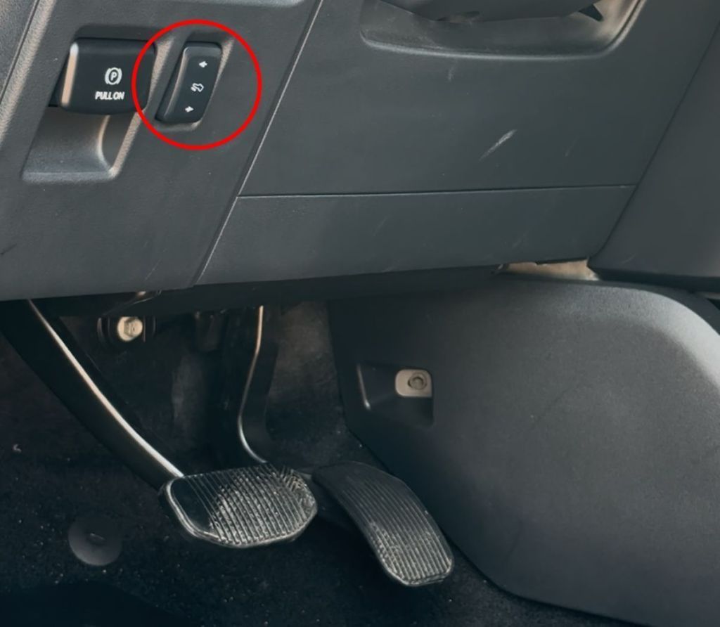 Pedais contam com regulagem elétrica