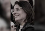 Quem era professora morta a facadas por aluno em faculdade em RO