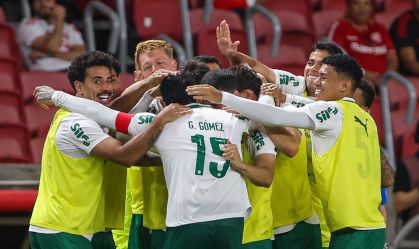Palmeiras vence Inter fora de casa e assume liderança do Brasileirão