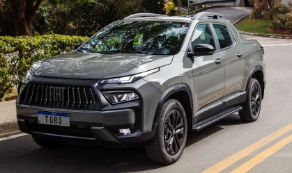Jeep Renegade e Fiat Toro terão motor híbrido flex, confirma Stellantis