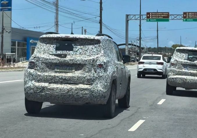Flagra do novo Jeep Renegade • Rodrigo Barros/CNN