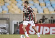 Volante do Fluminense sofre lesão e está fora da fase final do Carioca