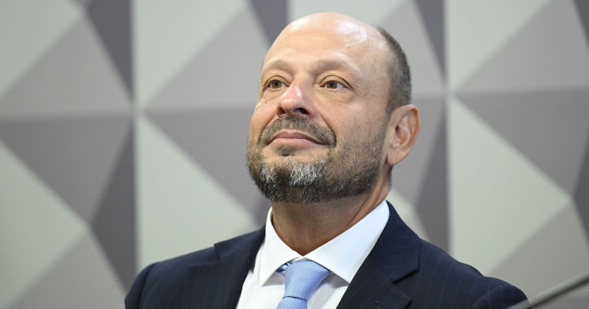 Apesar de relação ruim com ministro, substituição no INSS gerou surpresa