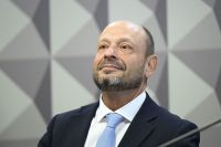 Vimos que tinha algo errado com o Master, diz presidente do INSS na CPMI