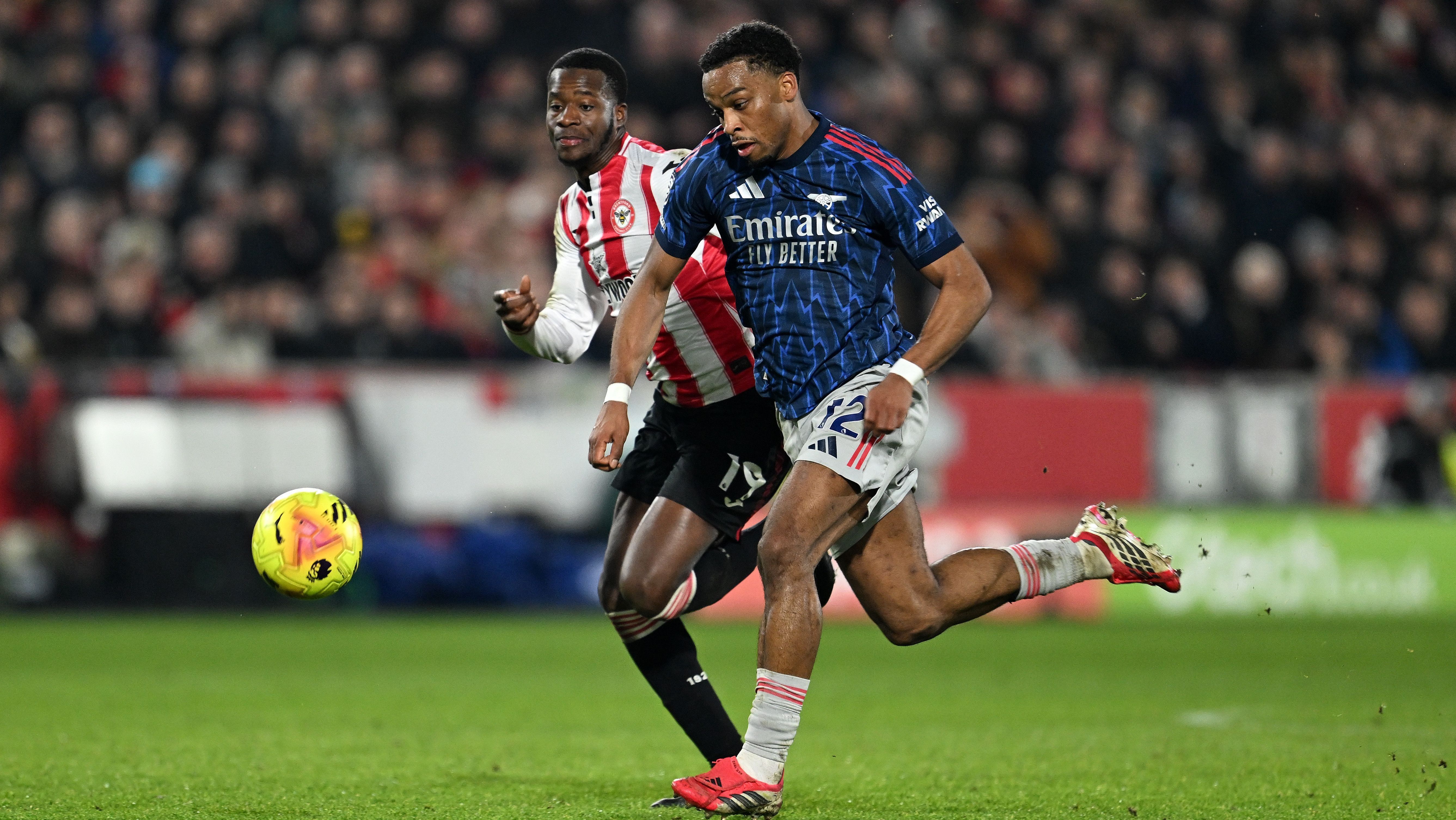 Brentford e Arsenal empatam em jogo da Premier League.