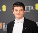 Bafta 2026: Robert Aramayo ganha prêmio de Melhor Ator