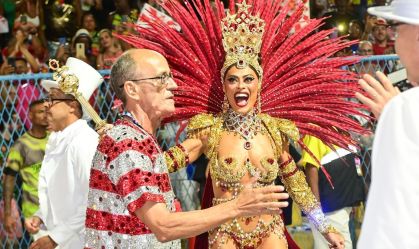 Juliana Paes reestreia como rainha de bateria da Unidos do Viradouro