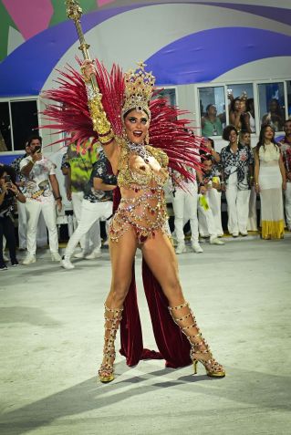 Juliana Paes reestreia como rainha de bateria da Unidos do Viradouro • Leo Franco/Agnews