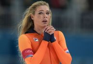 Após ouro, patinadora rebate crítica sobre maquiagem: “Não define quem sou”