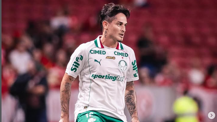 Khellven é titular da lateral do Palmeiras