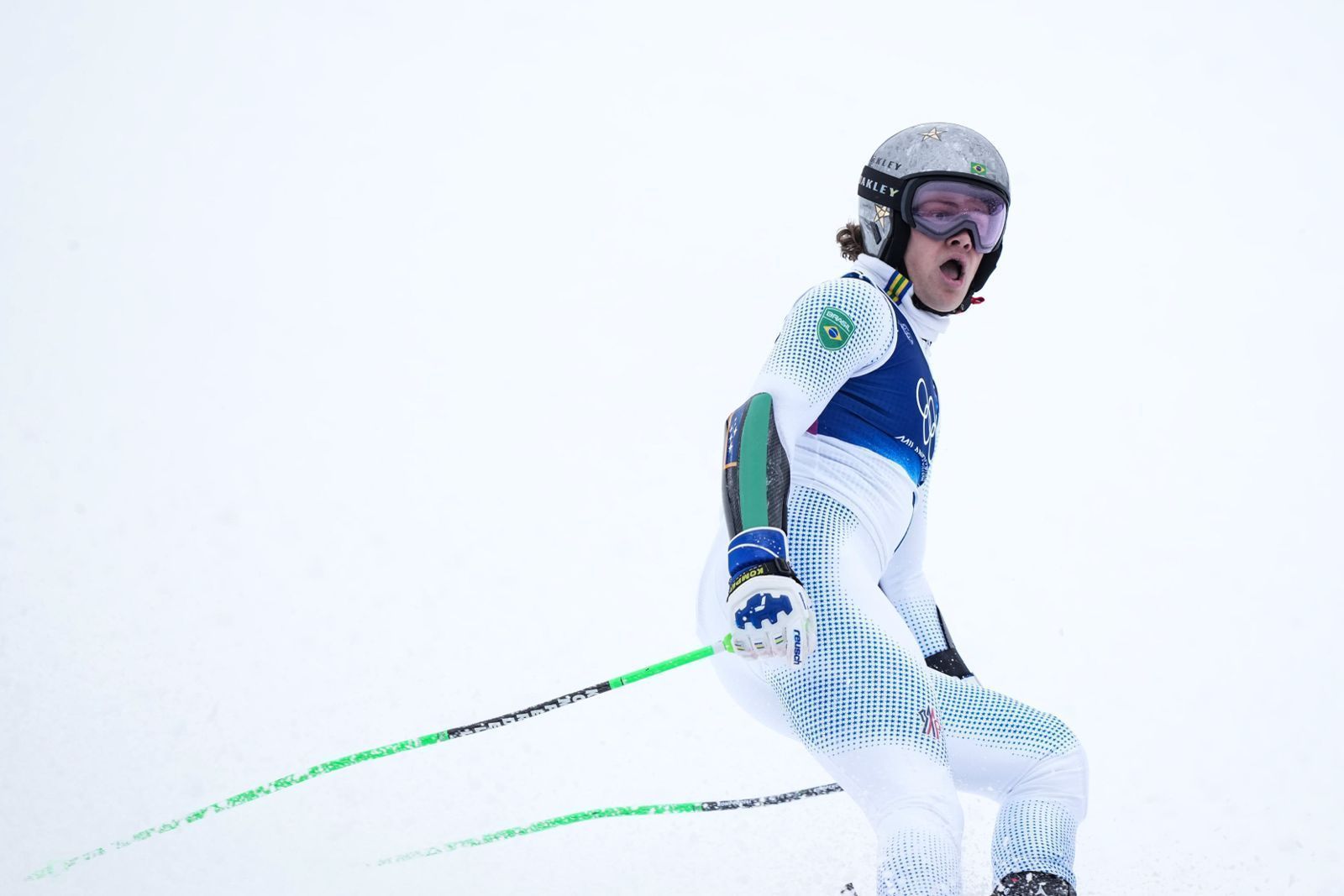Lucas Pinheiro durante a descida no slalom gigante