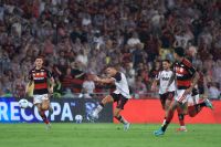 Flamengo sofre gols do Lanús na prorrogação e perde o título da Recopa