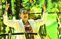 Mel Lisboa avalia ser Rita Lee nos palcos: “Responsabilidade